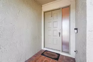 6909 9th Ct E, Sarasota, FL 34243 - Photo 4