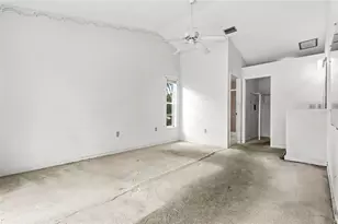 6909 9th Ct E, Sarasota, FL 34243 - Photo 22