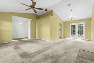 6909 9th Ct E, Sarasota, FL 34243 - Photo 8