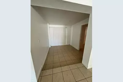 3842 Hawkeye Circle, Sarasota, FL 34232 - Photo 6