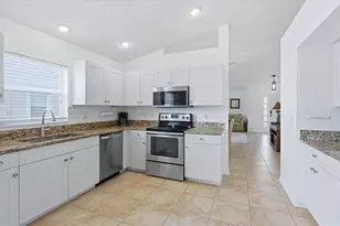 4506 Sanibel Way, Bradenton, FL 34203 - Photo 14