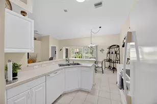 216 51st St Cir E, Palmetto, FL 34221 - Photo 10