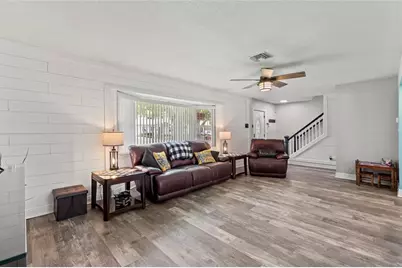 15437 Bedford Circle W, Clearwater, FL 33764 - Photo 6