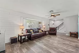 15437 Bedford Cir W, Clearwater, FL 33764 - Photo 6