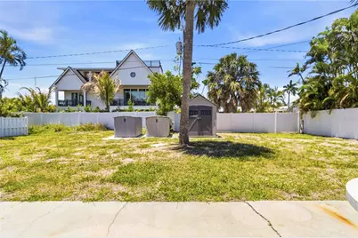 306 Palm Avenue, Anna Maria, FL 34216 - Photo 4