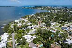 415 20th Ave W, Palmetto, FL 34221 - Photo 4