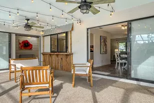 2291 Pine View Cir, Sarasota, FL 34231 - Photo 2