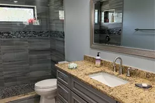 4931 Fallcrest Cir, Sarasota, FL 34233 - Photo 14
