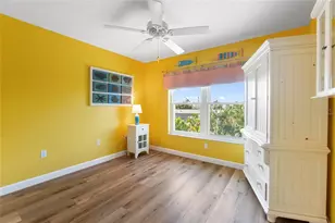 117 51st St, Holmes Beach, FL 34217 - Photo 36