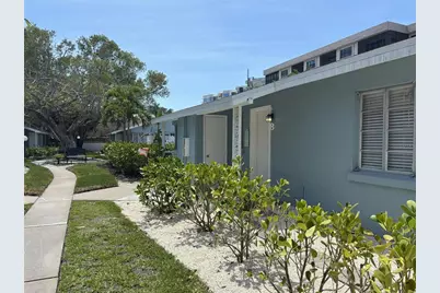 170 Roosevelt Drive #8, Sarasota, FL 34236 - Photo 1