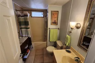808 53rd Ave E, Bradenton, FL 34203 - Photo 4
