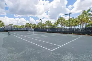 825 Seascape Pl, Sarasota, FL 34240 - Photo 72