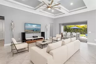 825 Seascape Pl, Sarasota, FL 34240 - Photo 20