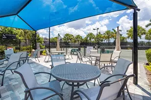 825 Seascape Pl, Sarasota, FL 34240 - Photo 70