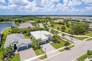 825 Seascape Pl, Sarasota, FL 34240 - Photo 10