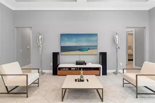 825 Seascape Pl, Sarasota, FL 34240 - Photo 38