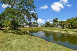 7807 38th Ct E, Sarasota, FL 34243 - Photo 44