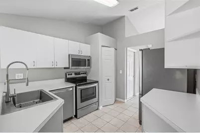 7807 38th Court E, Sarasota, FL 34243 - Photo 24