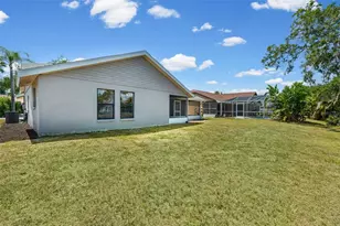 7807 38th Ct E, Sarasota, FL 34243 - Photo 46