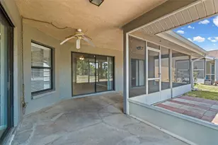 7807 38th Ct E, Sarasota, FL 34243 - Photo 40