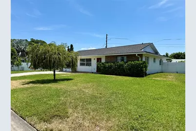 3607 Cambridge Dr W, Bradenton, FL 34205 - Photo 4