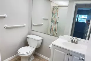 201 Kings Blvd, Sun City Center, FL 33573 - Photo 14