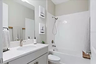 2017 Woodleaf Hammock Ct, Bradenton, FL 34211 - Photo 8