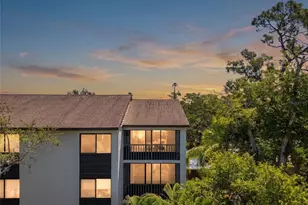 2746 Orchid Oaks Dr, Sarasota, FL 34239 - Photo 1