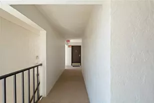 2746 Orchid Oaks Dr, Sarasota, FL 34239 - Photo 52