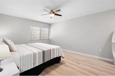 2746 Orchid Oaks Drive #301, Sarasota, FL 34239 - Photo 14