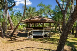 2746 Orchid Oaks Dr, Sarasota, FL 34239 - Photo 40
