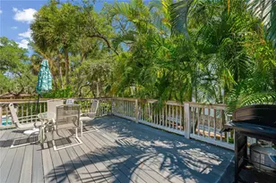 2746 Orchid Oaks Dr, Sarasota, FL 34239 - Photo 44