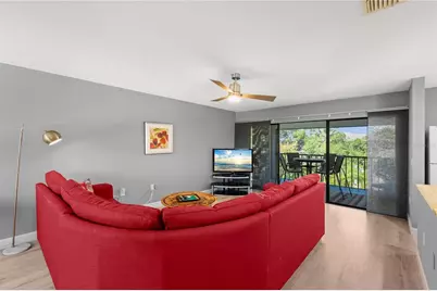 2746 Orchid Oaks Drive #301, Sarasota, FL 34239 - Photo 4