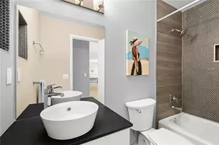 2746 Orchid Oaks Dr, Sarasota, FL 34239 - Photo 26