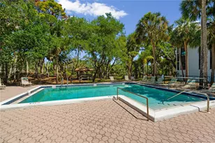 2746 Orchid Oaks Dr, Sarasota, FL 34239 - Photo 34
