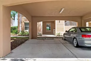 915 Fairwaycove Ln, Bradenton, FL 34212 - Photo 2