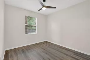 915 Fairwaycove Ln, Bradenton, FL 34212 - Photo 36