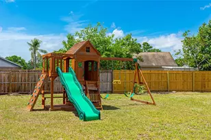 2237 Lockwood Meadows Cir, Sarasota, FL 34234 - Photo 28