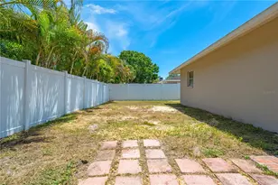 4233 Boswell Pl, Sarasota, FL 34241 - Photo 40