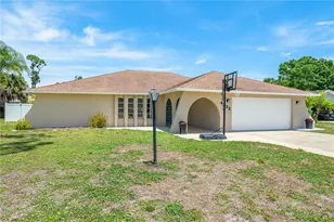 4233 Boswell Pl, Sarasota, FL 34241 - Photo 2