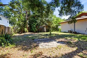 2777 Dueby St, Sarasota, FL 34231 - Photo 30