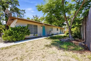 2777 Dueby St, Sarasota, FL 34231 - Photo 4