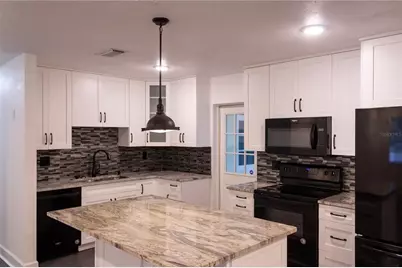 1204 23rd Avenue W, Palmetto, FL 34221 - Photo 6