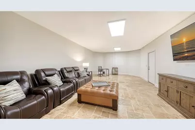 1023 Tocobaga Lane, Sarasota, FL 34236 - Photo 46