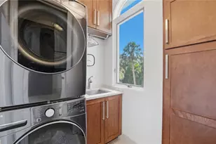1023 Tocobaga Ln, Sarasota, FL 34236 - Photo 40