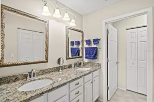 5713 Avista Dr, Sarasota, FL 34243 - Photo 30