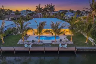 618 Gladstone Ln, Holmes Beach, FL 34217 - Photo 2
