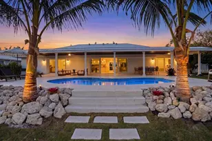 618 Gladstone Ln, Holmes Beach, FL 34217 - Photo 58