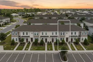 6126 Fairmont Ln, Palmetto, FL 34221 - Photo 2