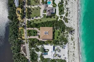 8132 Sanderling Rd, Sarasota, FL 34242 - Photo 18